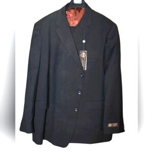 Caravelli Italy Black 2 Piece Suit Polyester Viscose Blend 38R Coat 32W Read
